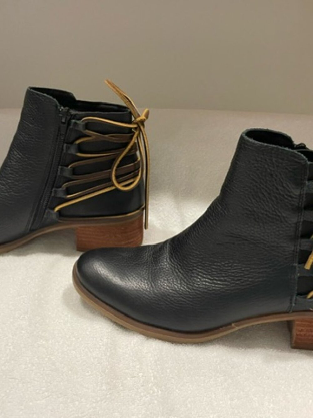 KORKS Belaya Black Ankle Boot Leather Lace Detail Bootie Women’s Size 7.5.